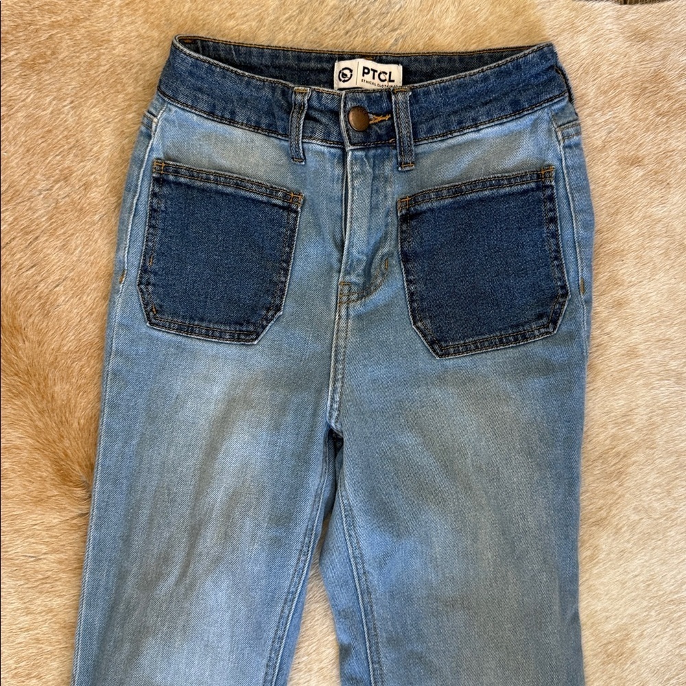PTCL Women's Flare Jeans in Blue with Dark Pockets size 25 - Picture 4 of 14